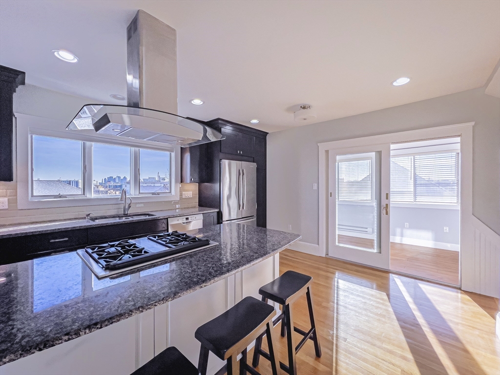 8 Putnam Road, Somerville, Massachusetts, 4 Bedrooms Bedrooms, 4 Rooms Rooms,1.5 BathroomsBathrooms,Residential Lease,For Rent,Putnam Road,73493296