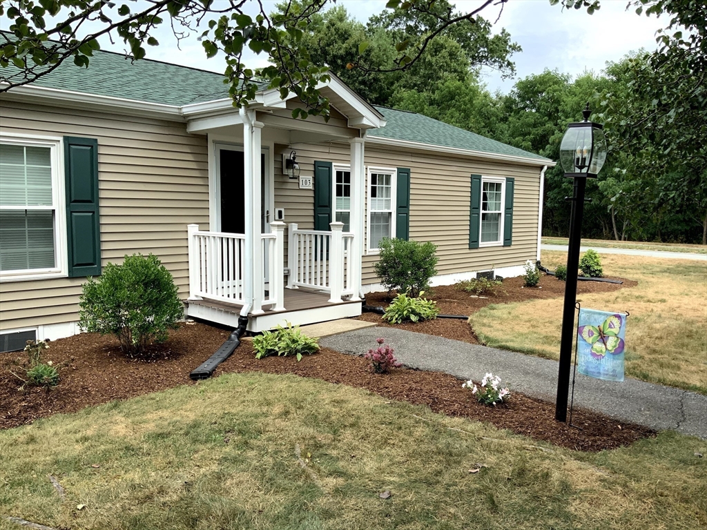 103 Orchard Ct, Middleboro, Massachusetts, 3 Bedrooms Bedrooms, 7 Rooms Rooms,2 BathroomsBathrooms,Residential,For Sale,Orchard Ct,73493333