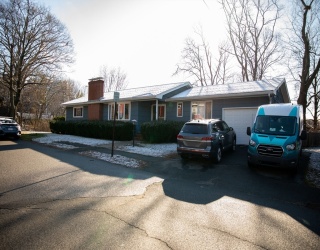 11 Edgehill Rd, Swampscott, Massachusetts, 3 Bedrooms Bedrooms, 6 Rooms Rooms,1 BathroomBathrooms,Residential Lease,For Rent,Edgehill Rd,73493292