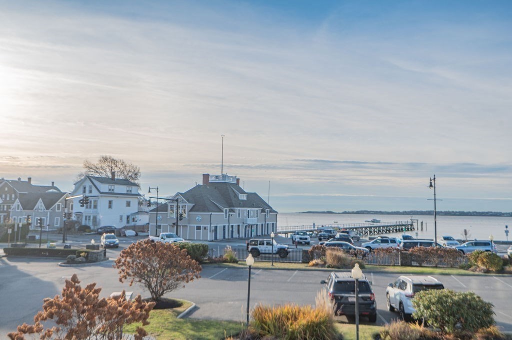 432 Humphrey Street, Swampscott, Massachusetts, 1 Bedroom Bedrooms, 4 Rooms Rooms,1.5 BathroomsBathrooms,Residential Lease,For Rent,Humphrey Street,73456749