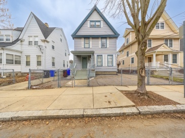 31 Seattle St, Boston, Massachusetts, 6 Bedrooms Bedrooms, 10 Rooms Rooms,2.5 BathroomsBathrooms,Residential Lease,For Rent,Seattle St,73493390