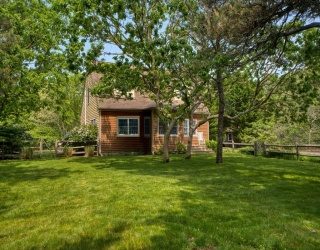 111 Charles Neck Way, West Tisbury, Massachusetts, 3 Bedrooms Bedrooms, 5 Rooms Rooms,2 BathroomsBathrooms,Residential,For Sale,Charles Neck Way,73493424