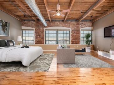 210 Broadway, Everett, Massachusetts, 1 Bedroom Bedrooms, 6 Rooms Rooms,2 BathroomsBathrooms,Residential Lease,For Rent,Broadway,73493451