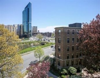 122 The Riverway, Boston, Massachusetts, 2 Rooms Rooms,1 BathroomBathrooms,Residential Lease,For Rent,The Riverway,73493455