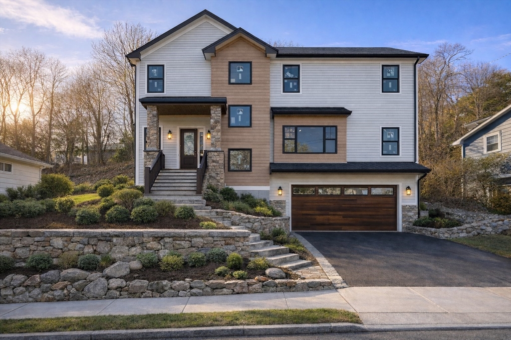 42 Woodbine Circle, Needham, Massachusetts, 6 Bedrooms Bedrooms, 8 Rooms Rooms,6.5 BathroomsBathrooms,Residential,For Sale,Woodbine Circle,73493494