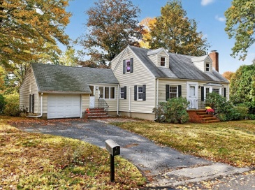 37 Pine St, Bedford, Massachusetts, 3 Bedrooms Bedrooms, 7 Rooms Rooms,2 BathroomsBathrooms,Residential,For Sale,Pine St,73461506