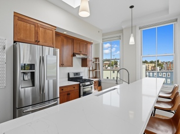 43 Park Street, Somerville, Massachusetts, 3 Bedrooms Bedrooms, 6 Rooms Rooms,2 BathroomsBathrooms,Residential,For Sale,Park Street,73432030