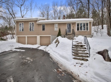 5 S Main St, Northbridge, Massachusetts, 3 Bedrooms Bedrooms, 5 Rooms Rooms,2.5 BathroomsBathrooms,Residential,For Sale,S Main St,73477009