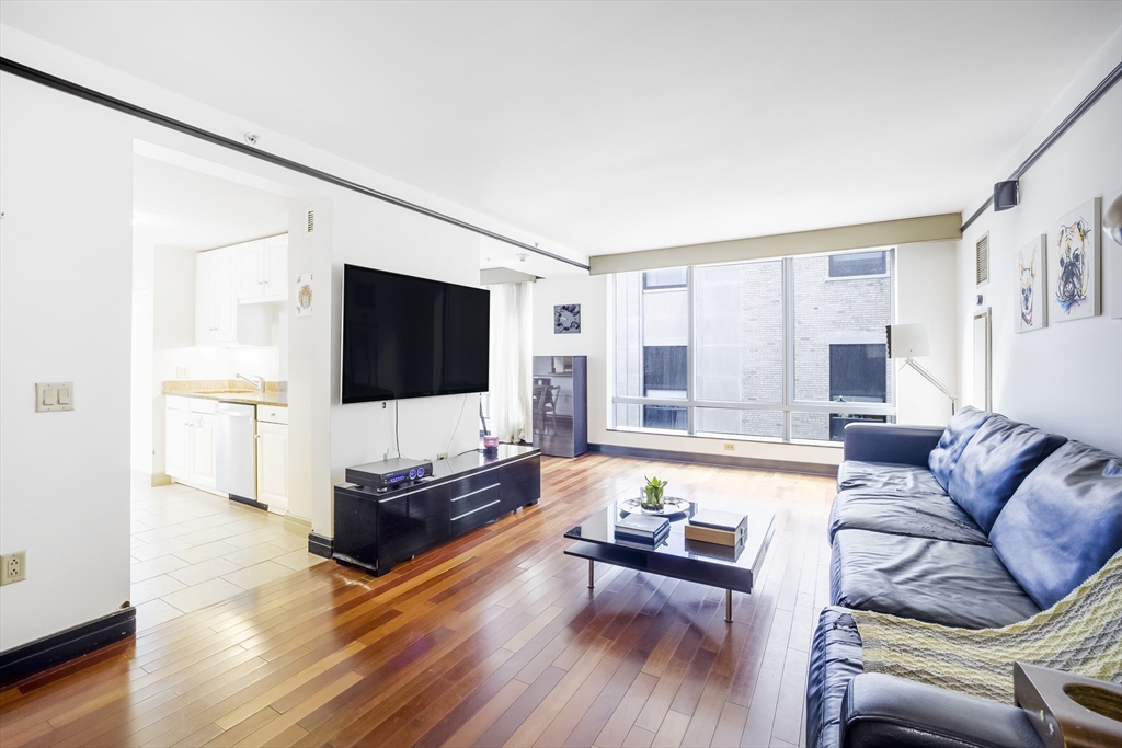 3 Avery St, Boston, Massachusetts, 2 Bedrooms Bedrooms, 6 Rooms Rooms,3 BathroomsBathrooms,Residential,For Sale,Avery St,73363508