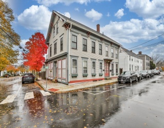 57 Lime St, Newburyport, Massachusetts, 1 Bedroom Bedrooms, 3 Rooms Rooms,1 BathroomBathrooms,Residential Lease,For Rent,Lime St,73487002