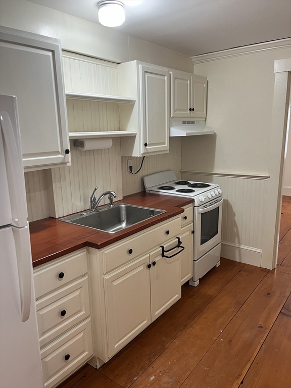 122 Nashua Road, Billerica, Massachusetts, 1 Bedroom Bedrooms, 3 Rooms Rooms,1 BathroomBathrooms,Residential Lease,For Rent,Nashua Road,73489713