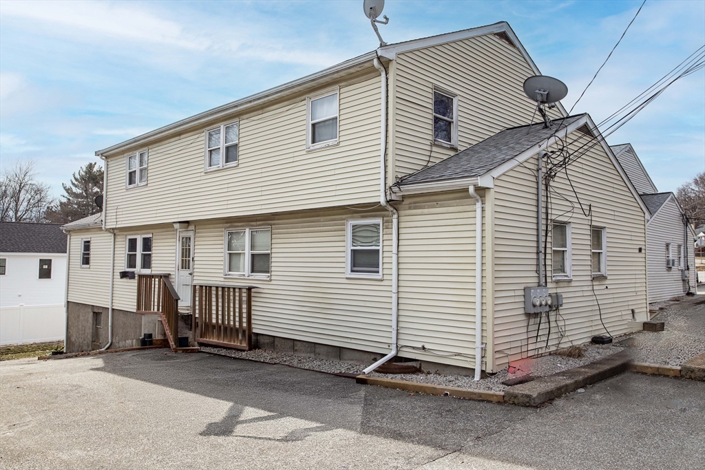 240 Washington Street, Norwood, Massachusetts, 7 Bedrooms Bedrooms, 14 Rooms Rooms,3 BathroomsBathrooms,Residential Income,For Sale,Washington Street,73493511