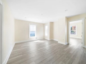 229 Lincoln, Worcester, Massachusetts, 3 Bedrooms Bedrooms, 5 Rooms Rooms,1 BathroomBathrooms,Residential Lease,For Rent,Lincoln,73493574