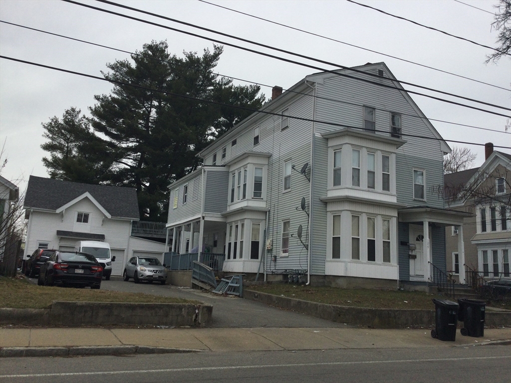 1027 Warren Ave, Brockton, Massachusetts, 11 Bedrooms Bedrooms, 17 Rooms Rooms,5 BathroomsBathrooms,Residential Income,For Sale,Warren Ave,73493585