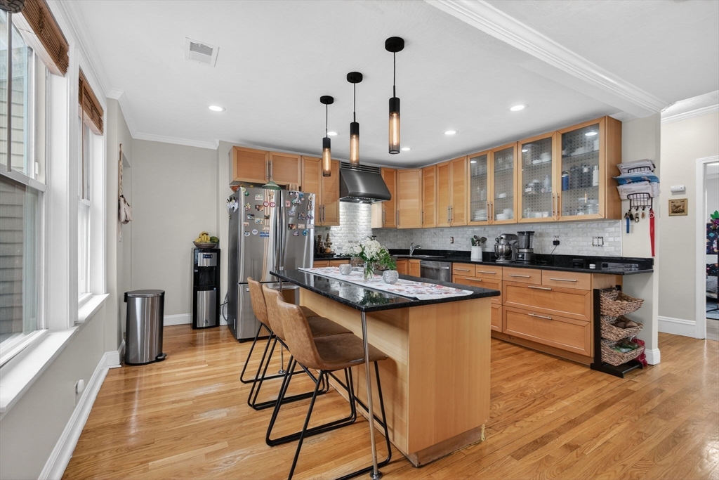 408 Seaver St, Boston, Massachusetts, 5 Bedrooms Bedrooms, 6 Rooms Rooms,2 BathroomsBathrooms,Residential,For Sale,Seaver St,73493607