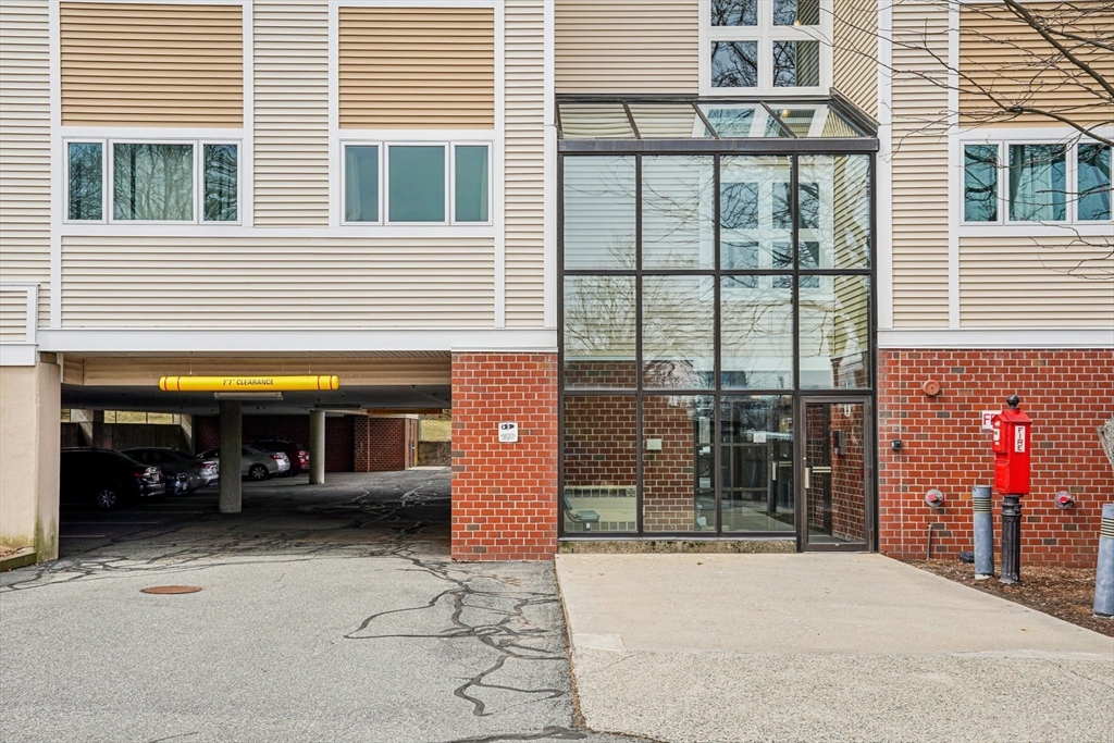 35 Desmoines Road, Quincy, Massachusetts, 2 Bedrooms Bedrooms, 5 Rooms Rooms,2 BathroomsBathrooms,Residential Lease,For Rent,Desmoines Road,73493617