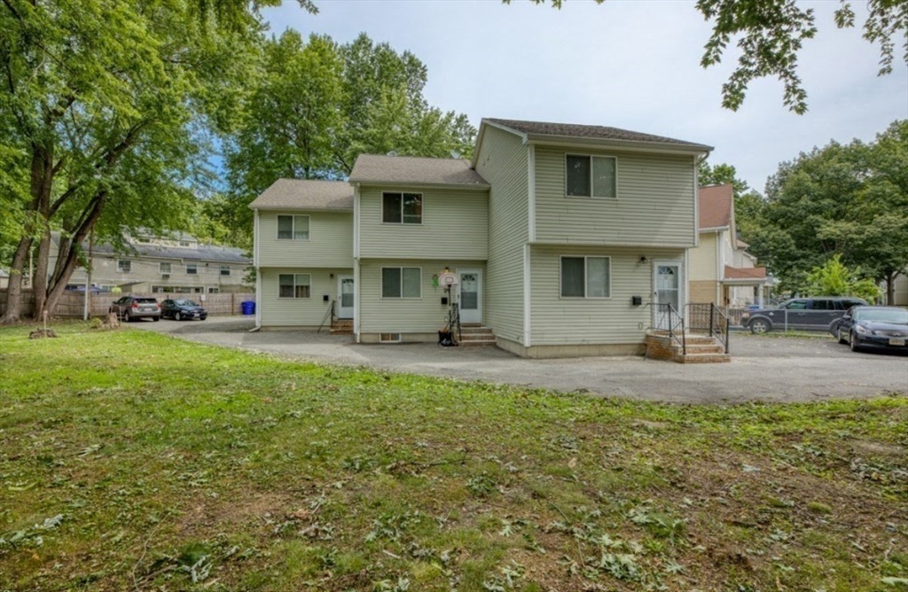 50-54 Orchard St, Springfield, Massachusetts, 9 Bedrooms Bedrooms, 15 Rooms Rooms,4.5 BathroomsBathrooms,Residential Income,For Sale,Orchard St,73493625