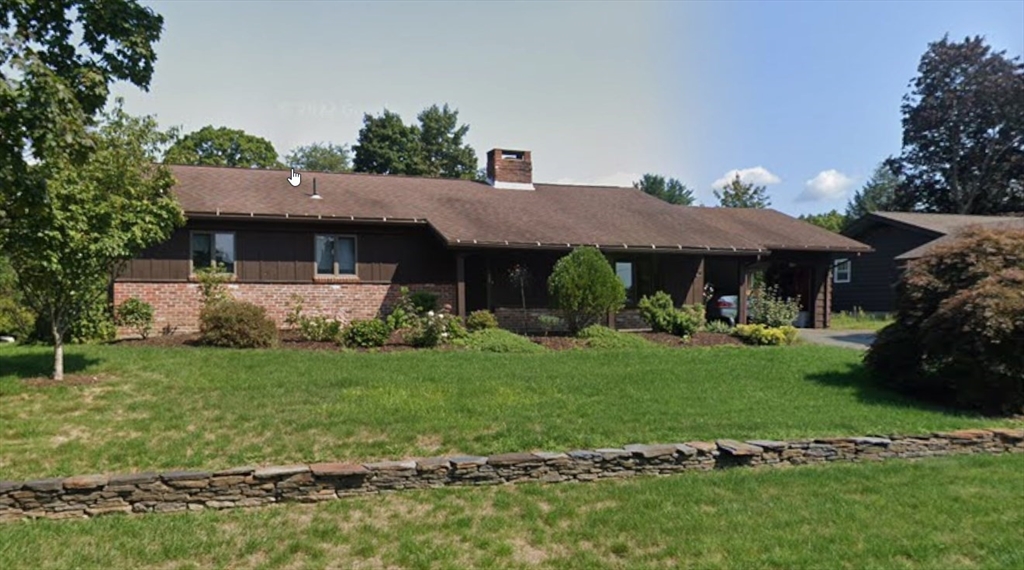 29 Ridgecrest Road, Amherst, Massachusetts, 3 Bedrooms Bedrooms, 6 Rooms Rooms,3 BathroomsBathrooms,Residential Lease,For Rent,Ridgecrest Road,73493637