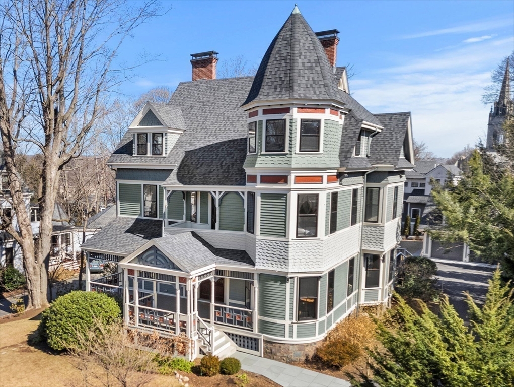 44 Putnam St, Newton, Massachusetts, 5 Bedrooms Bedrooms, 13 Rooms Rooms,5.5 BathroomsBathrooms,Residential,For Sale,Putnam St,73493641