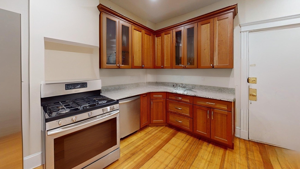 35 Westbourne Terrace -, Brookline, Massachusetts, 2 Bedrooms Bedrooms, 4 Rooms Rooms,1 BathroomBathrooms,Residential Lease,For Rent,Westbourne Terrace -,73493648