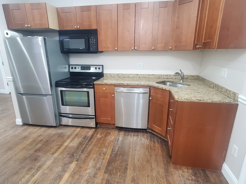 854 Dorchester Ave, Boston, Massachusetts, 2 Bedrooms Bedrooms, 4 Rooms Rooms,1.5 BathroomsBathrooms,Residential Lease,For Rent,Dorchester Ave,73493695