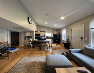 89 Spring St, Cambridge, Massachusetts, 3 Bedrooms Bedrooms, 4 Rooms Rooms,1 BathroomBathrooms,Residential Lease,For Rent,Spring St,73493702