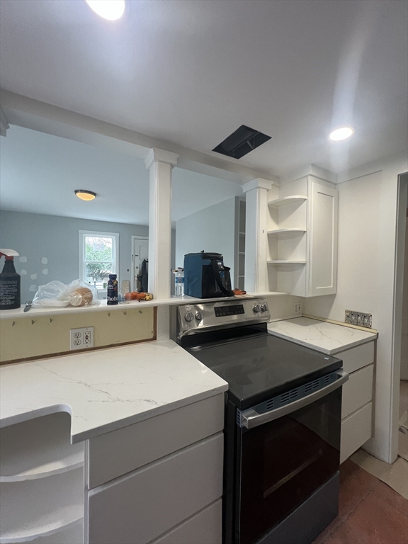 41 Concord Ave, Cambridge, Massachusetts, 2 Bedrooms Bedrooms, 4 Rooms Rooms,2 BathroomsBathrooms,Residential Lease,For Rent,Concord Ave,73493700