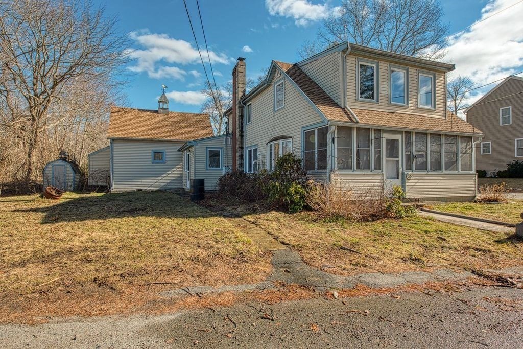 22 Ocean Ave, Hanson, Massachusetts, 3 Bedrooms Bedrooms, 5 Rooms Rooms,1 BathroomBathrooms,Residential,For Sale,Ocean Ave,73493713