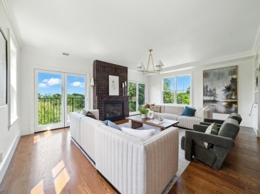 197 Winchester Street, Brookline, Massachusetts, 4 Bedrooms Bedrooms, 14 Rooms Rooms,3.5 BathroomsBathrooms,Residential,For Sale,Winchester Street,73493723