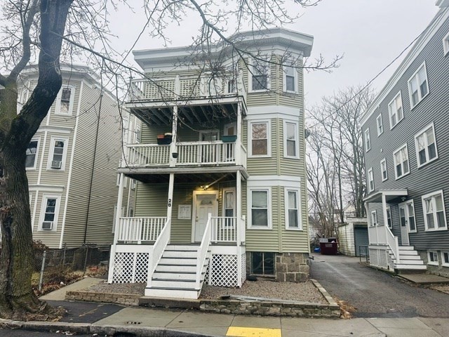 28 Melbourne St, Boston, Massachusetts, 3 Bedrooms Bedrooms, 5 Rooms Rooms,1 BathroomBathrooms,Residential Lease,For Rent,Melbourne St,73493740