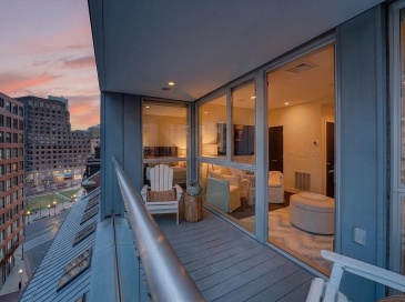 99-105 Broad St, Boston, Massachusetts, 2 Bedrooms Bedrooms, 4 Rooms Rooms,2 BathroomsBathrooms,Residential,For Sale,Broad St,73493752