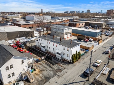 24 Linden St, Medford, Massachusetts, 9 Bedrooms Bedrooms, 25 Rooms Rooms,8 BathroomsBathrooms,Residential Income,For Sale,Linden St,73493817