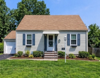 36 Bonad Rd, Boston, Massachusetts, 3 Bedrooms Bedrooms, 6 Rooms Rooms,1 BathroomBathrooms,Residential Lease,For Rent,Bonad Rd,73493791