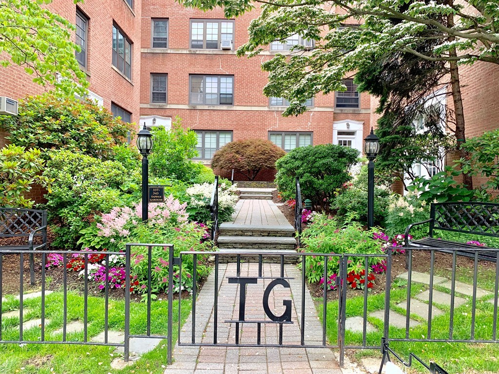 341 Tappan, Brookline, Massachusetts, 1 Bedroom Bedrooms, 3 Rooms Rooms,1 BathroomBathrooms,Residential Lease,For Rent,Tappan,73493800