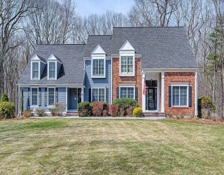 7 S Barn Rd, Hopkinton, Massachusetts, 4 Bedrooms Bedrooms, 10 Rooms Rooms,4.5 BathroomsBathrooms,Residential,For Sale,S Barn Rd,73493812