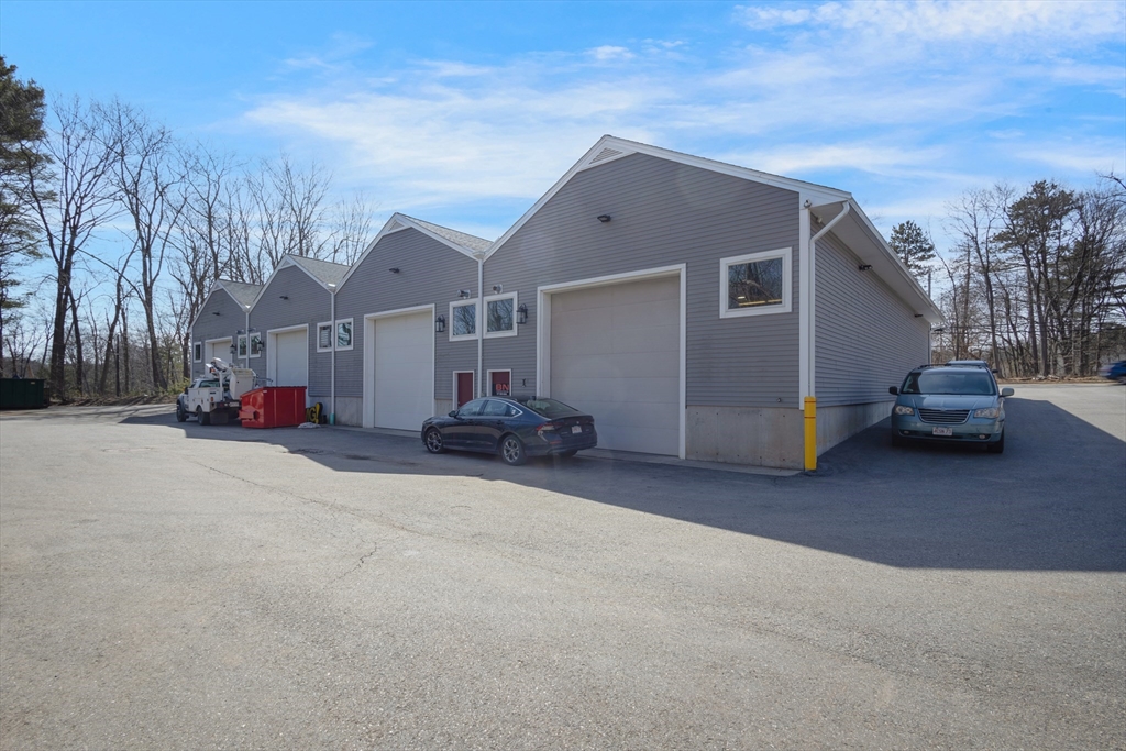 593 Massachusetts Ave, Boxborough, Massachusetts, ,Commercial Sale,For Sale,Massachusetts Ave,73493870