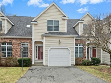 14 Northgate Ct, Grafton, Massachusetts, 2 Bedrooms Bedrooms, 6 Rooms Rooms,2.5 BathroomsBathrooms,Residential,For Sale,Northgate Ct,73493867