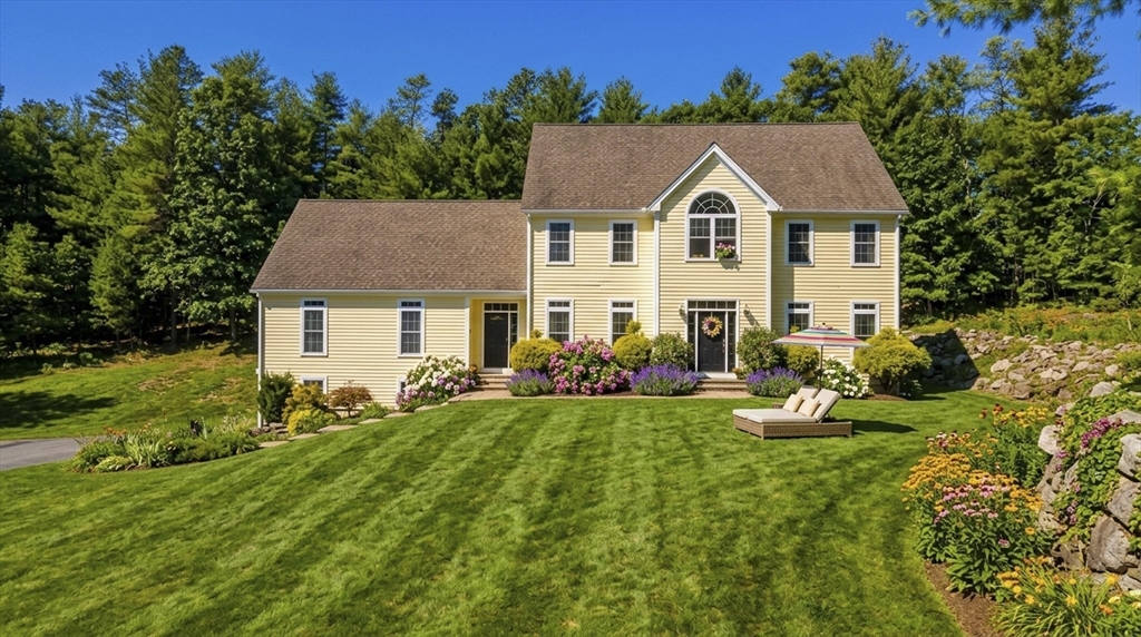 333 Stebbins St, Belchertown, Massachusetts, 4 Bedrooms Bedrooms, 8 Rooms Rooms,2.5 BathroomsBathrooms,Residential,For Sale,Stebbins St,73493909