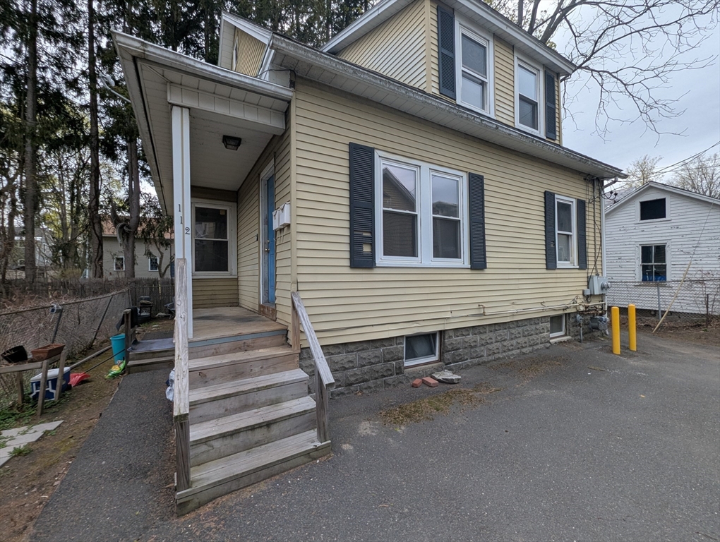 112 King Street, Northampton, Massachusetts, 3 Bedrooms Bedrooms, 6 Rooms Rooms,1 BathroomBathrooms,Residential Lease,For Rent,King Street,73493950
