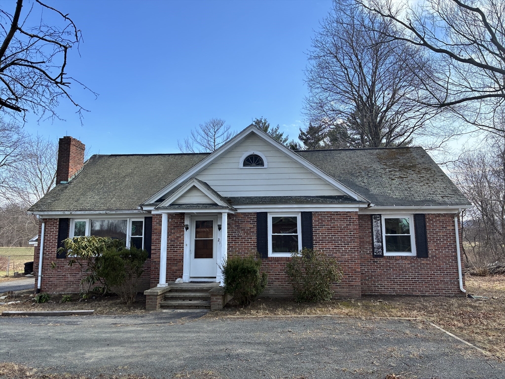 211 Russell St, Hadley, Massachusetts, ,Commercial Sale,For Sale,Russell St,73493963