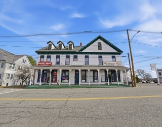4 Park Street, Belchertown, Massachusetts, 4 Bedrooms Bedrooms, 7 Rooms Rooms,3.5 BathroomsBathrooms,Residential Income,For Sale,Park Street,73493904