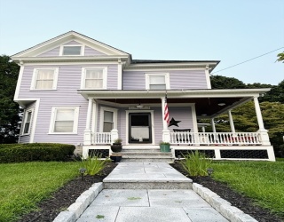 142 Sanders Ave, Lowell, Massachusetts, 3 Bedrooms Bedrooms, 7 Rooms Rooms,1.5 BathroomsBathrooms,Residential,For Sale,Sanders Ave,73480363