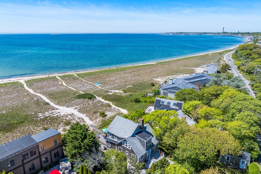 777 Commercial Street, Provincetown, Massachusetts, 3 Bedrooms Bedrooms, 8 Rooms Rooms,3 BathroomsBathrooms,Residential,For Sale,Commercial Street,73396371