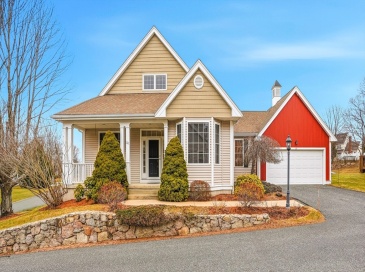 20 Braeburn Ln, Ashland, Massachusetts, 2 Bedrooms Bedrooms, 7 Rooms Rooms,2.5 BathroomsBathrooms,Residential,For Sale,Braeburn Ln,73438381