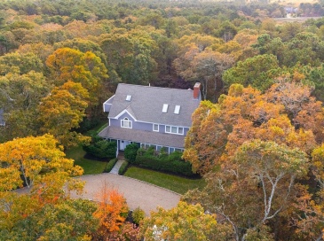 7 South Meadow Lane, Oak Bluffs, Massachusetts, 4 Bedrooms Bedrooms, 7 Rooms Rooms,3 BathroomsBathrooms,Residential,For Sale,South Meadow Lane,73473424