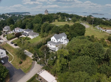 8 Douglas Ave, Hull, Massachusetts, 4 Bedrooms Bedrooms, 10 Rooms Rooms,2 BathroomsBathrooms,Residential,For Sale,Douglas Ave,73440217