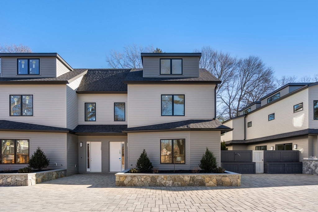 956 Walnut St, Newton, Massachusetts, 5 Bedrooms Bedrooms, 9 Rooms Rooms,4 BathroomsBathrooms,Residential,For Sale,Walnut St,73460968