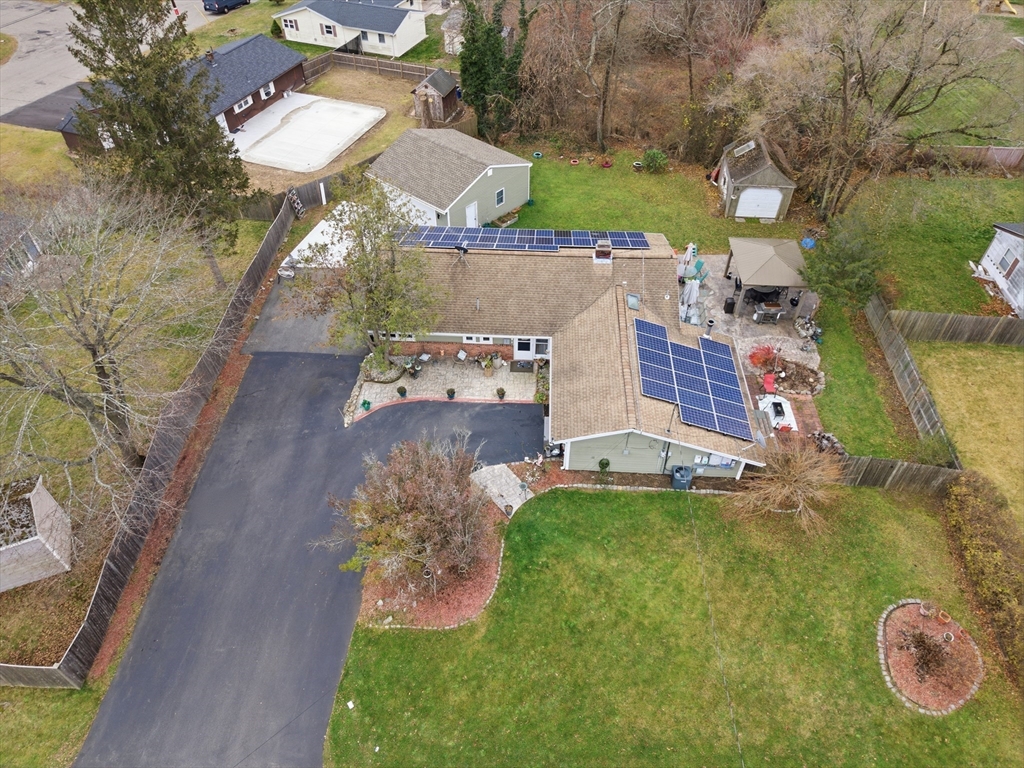 35 Errol Rd, Brockton, Massachusetts, 3 Bedrooms Bedrooms, 8 Rooms Rooms,1.5 BathroomsBathrooms,Residential,For Sale,Errol Rd,73467896