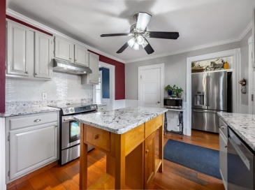 23 Old St, Randolph, Massachusetts, 3 Bedrooms Bedrooms, 7 Rooms Rooms,1.5 BathroomsBathrooms,Residential,For Sale,Old St,73466392