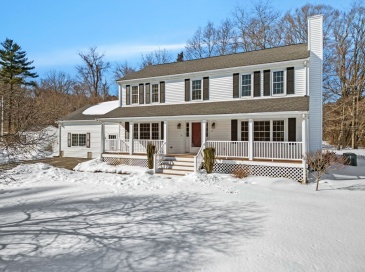 3 Caswell Way, Bridgewater, Massachusetts, 4 Bedrooms Bedrooms, 11 Rooms Rooms,3 BathroomsBathrooms,Residential,For Sale,Caswell Way,73476064
